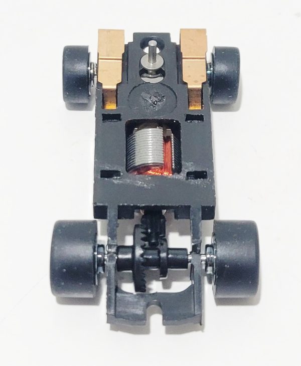 JAG TR3 Chassis for Screw-On T-Jet Bodies Chrome Wheels - Image 3