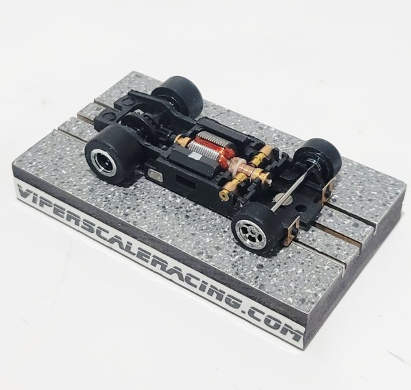 JAG TR3 Chassis for Screw-On T-Jet Bodies Chrome Wheels - Image 5