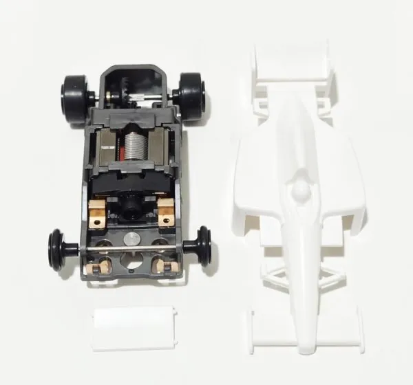 Limited Edition Formula V Test Shot RTR (White) - Image 9
